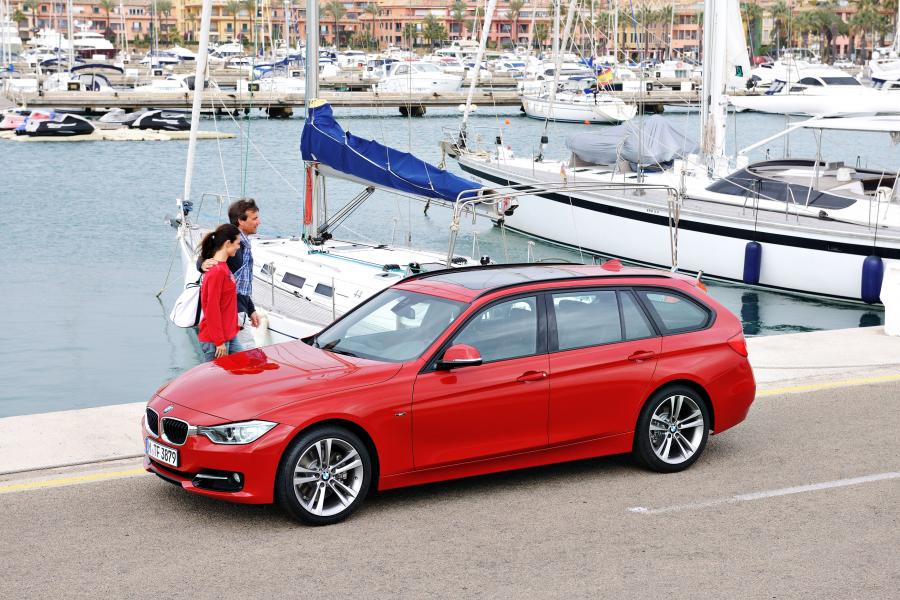  BMW 328i Touring Sport Line 2012 года  (фото 15 из 38)